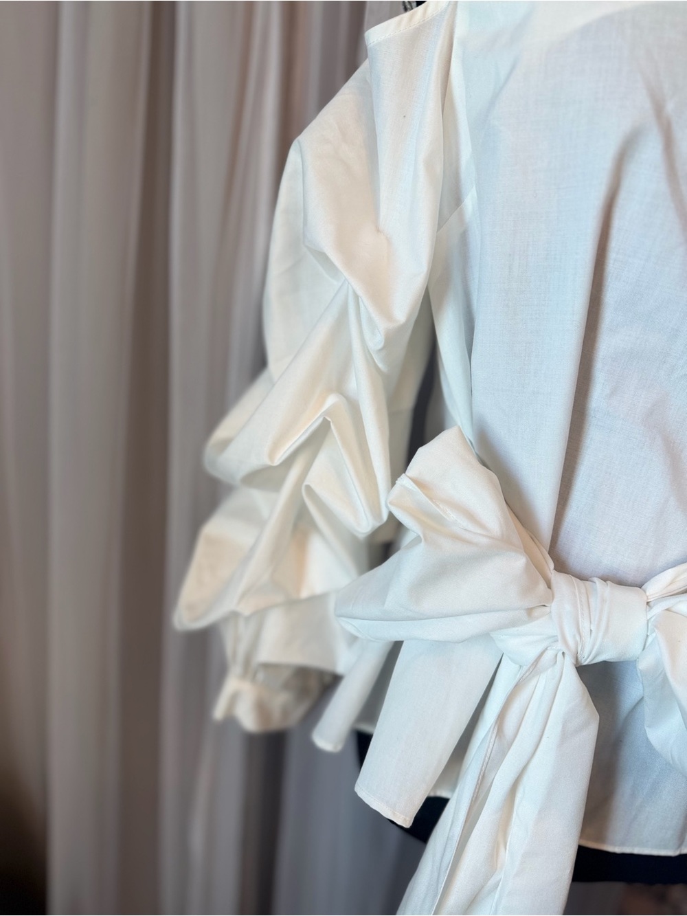 The Clothing Company White Cold Shoulder Ruffle Sleeve Bow Blouse S NWT - Picture 6 of 16